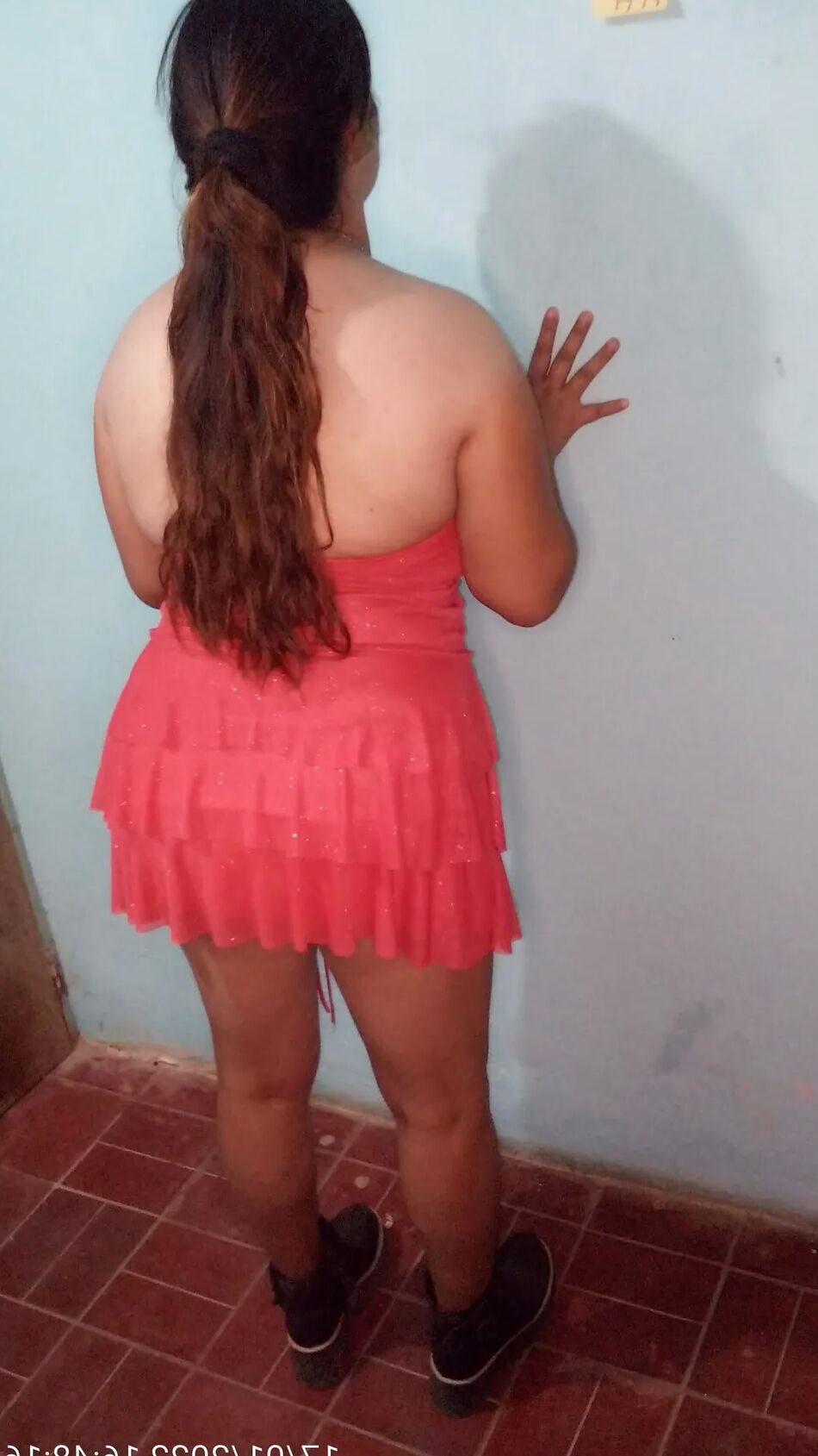 6 Pics Pack 11: Usa un mini vestido rosado