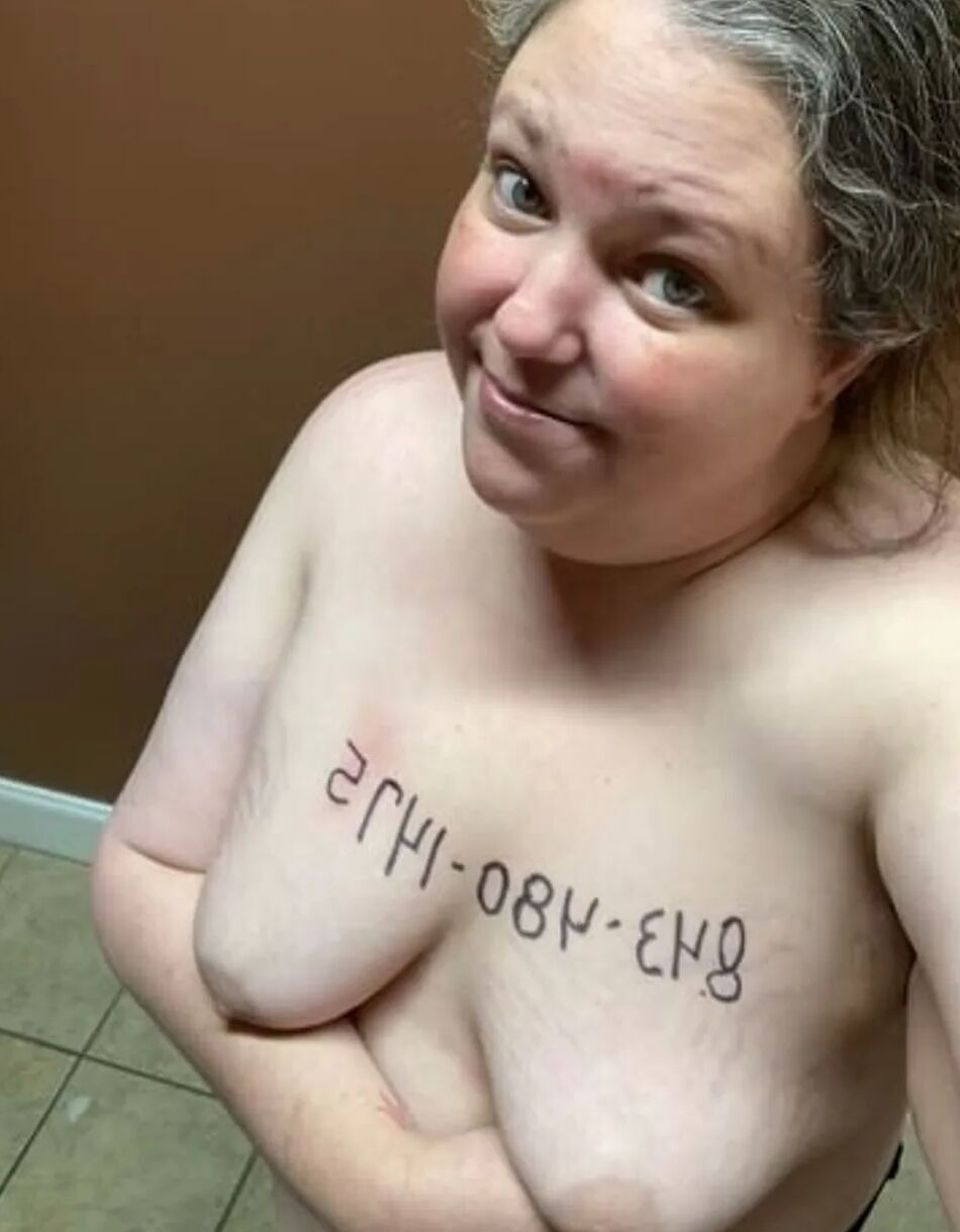 15 Pics Dumb whore