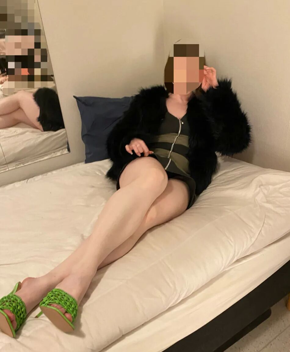 9 Pics Dressed up for a date