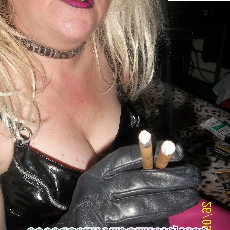 20 Pics SHIRLEY SLUT 760
