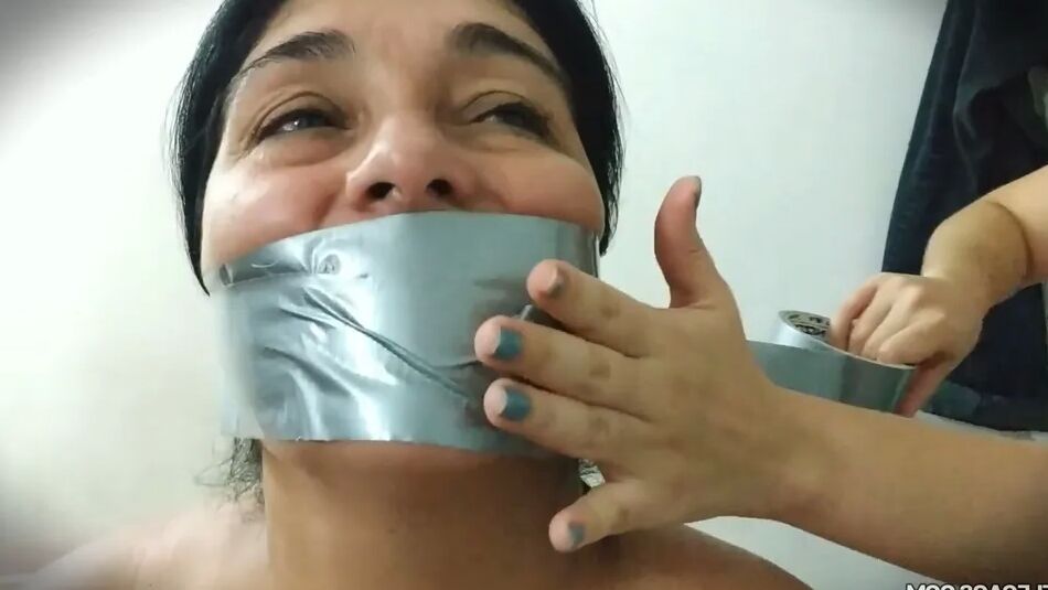 18 Pics Two Latina MILFs Fondled By Lesbian Teens Who Love Bondage