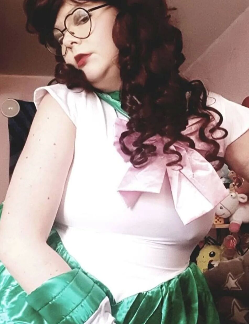 9 Pics Deine cosplay Schlampe