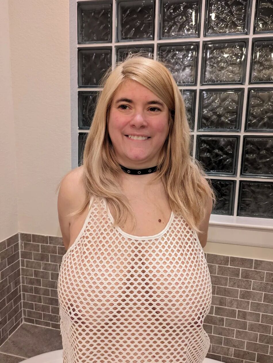 11 Pics Big Tits Oiled Up