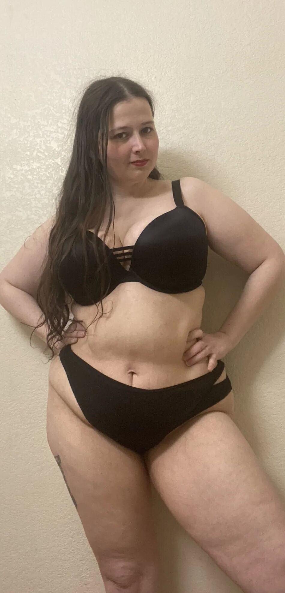 20 Pics Feeling frisky