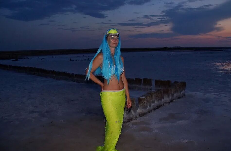 20 Pics Elton's Night on salty pier