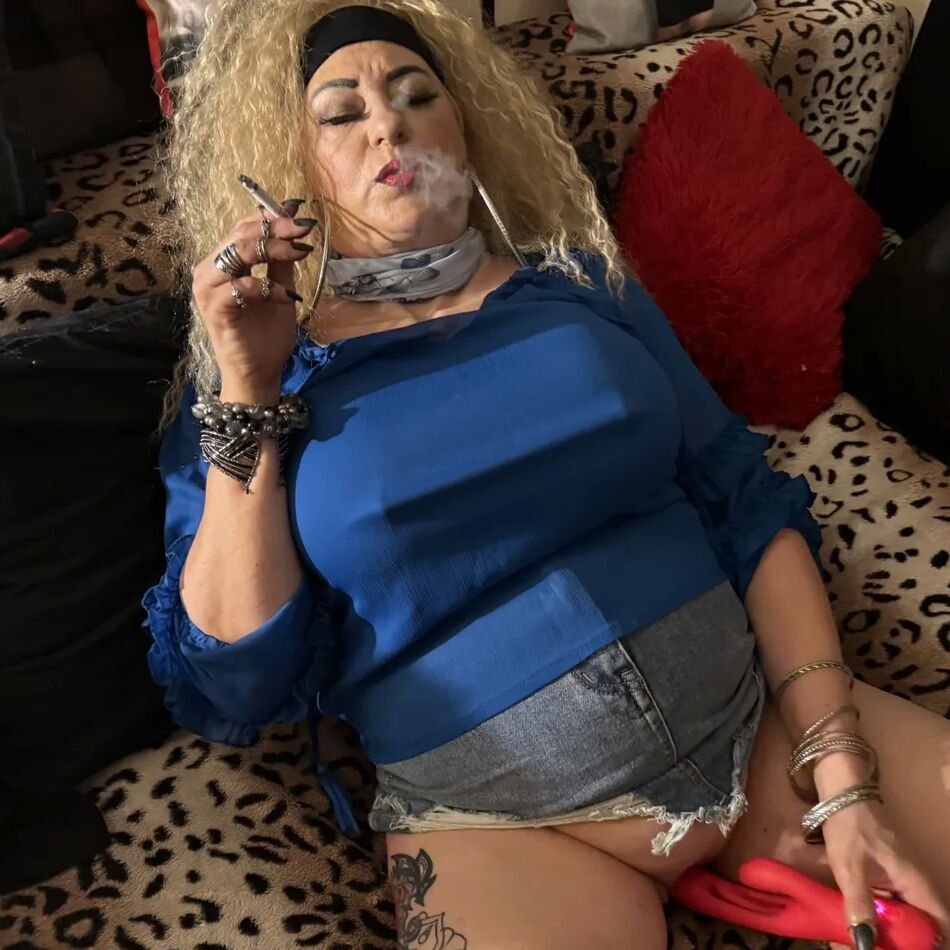 20 Pics JEAN CUM SLUT