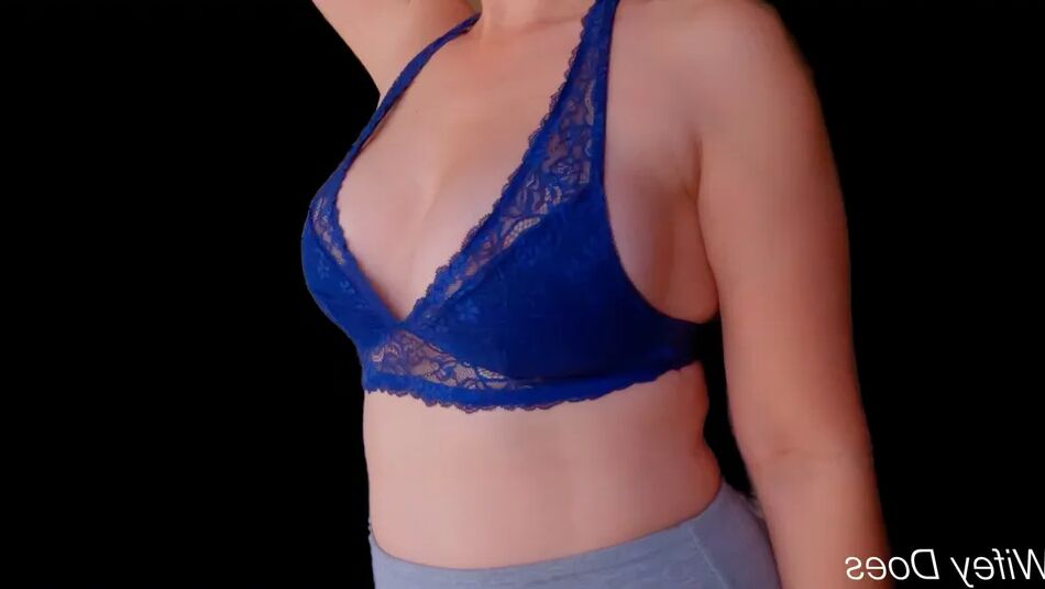 10 Pics Wife stuns in lacey blue bra