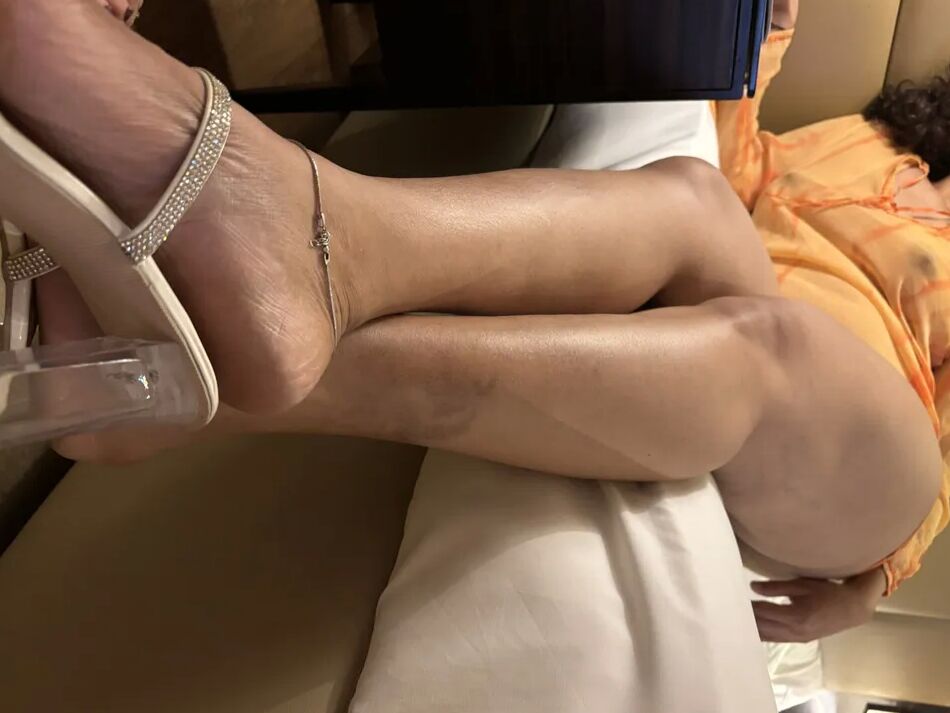 15 Pics Rani, s erotic pic