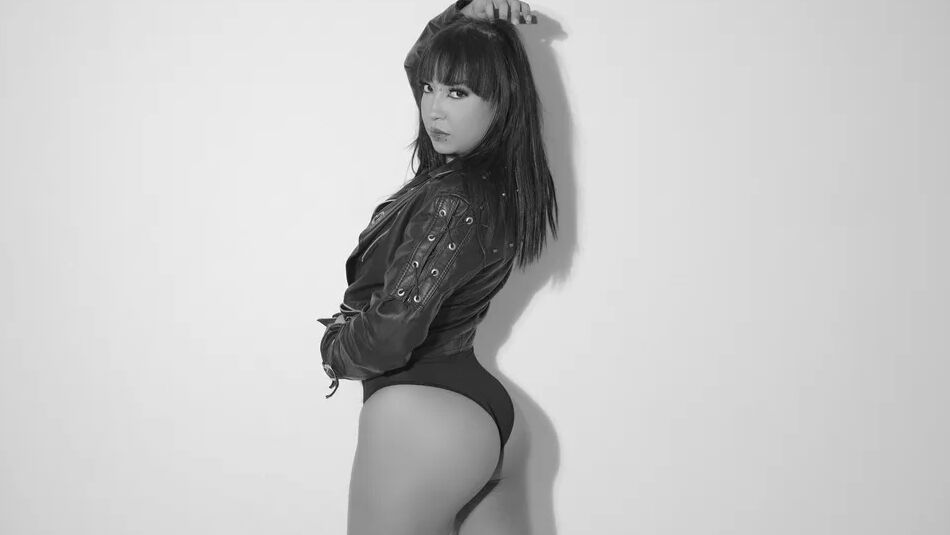 6 Pics black and white
