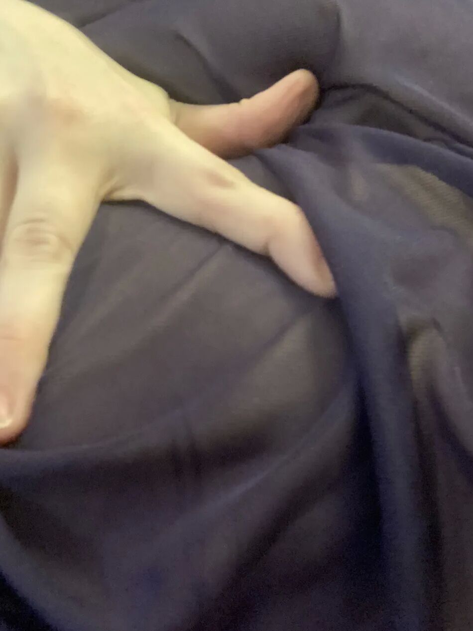 20 Pics Feeling frisky