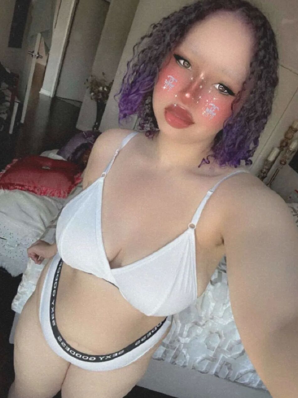 6 Pics Big Titty Egirl Aamira Ardalan