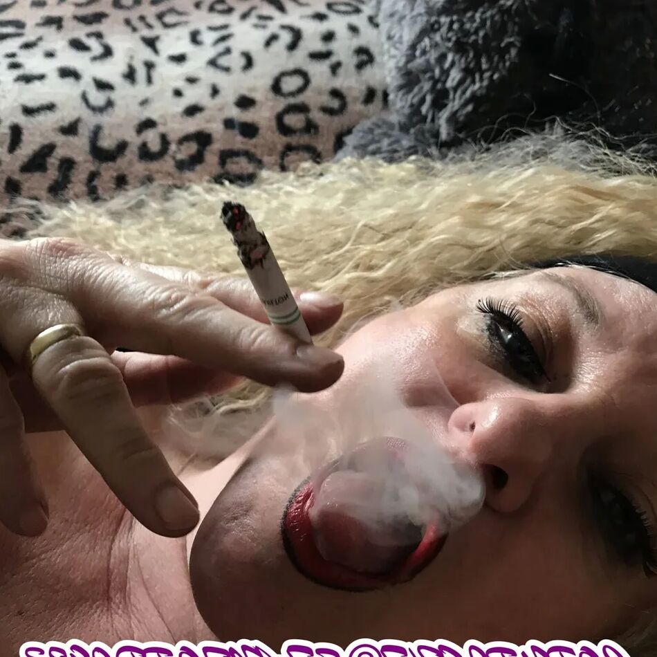 20 Pics SHIRLEY SLUT 767