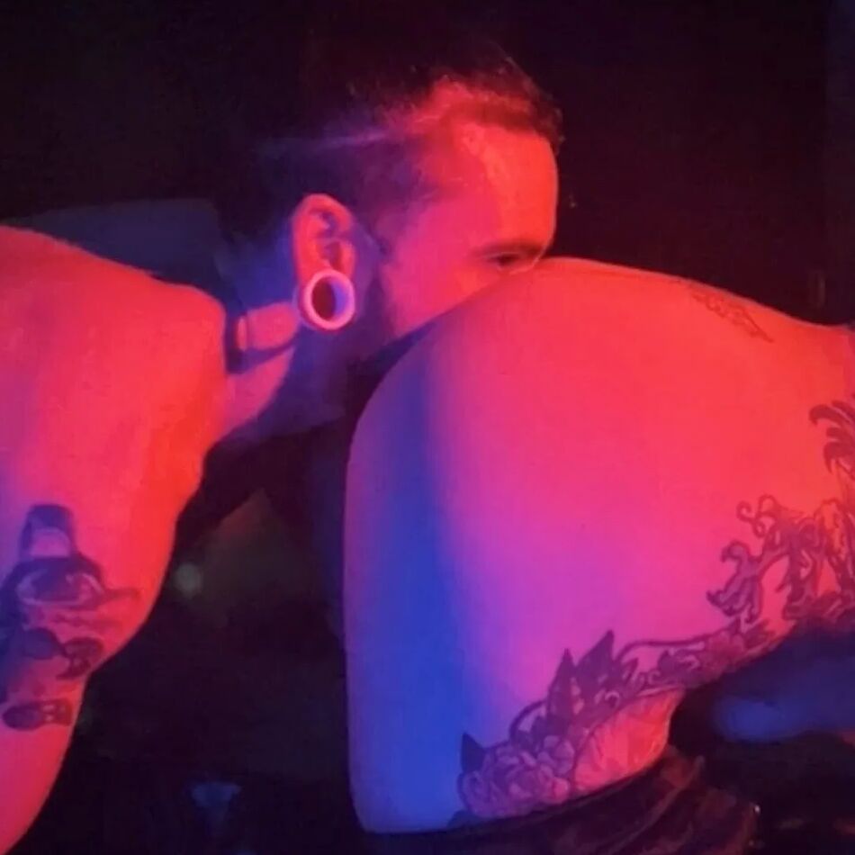 10 Pics THE LADY VYV + DRU WINTERZ