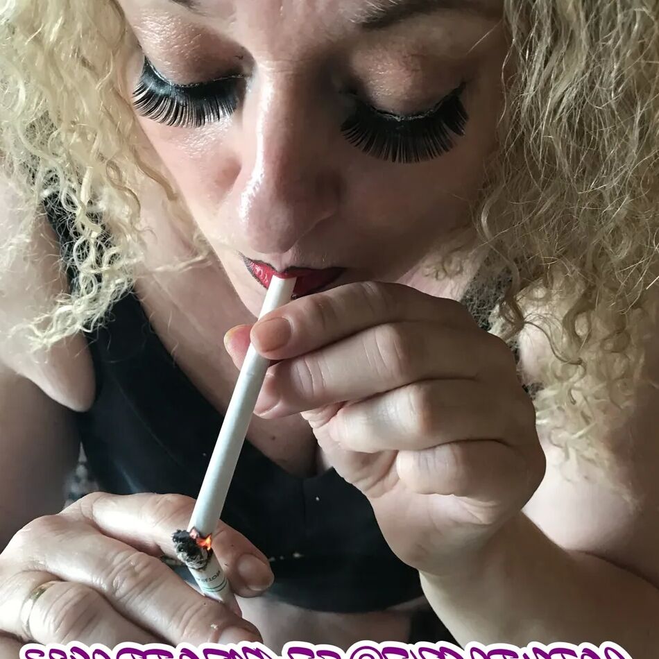20 Pics SHIRLEY SLUT 767