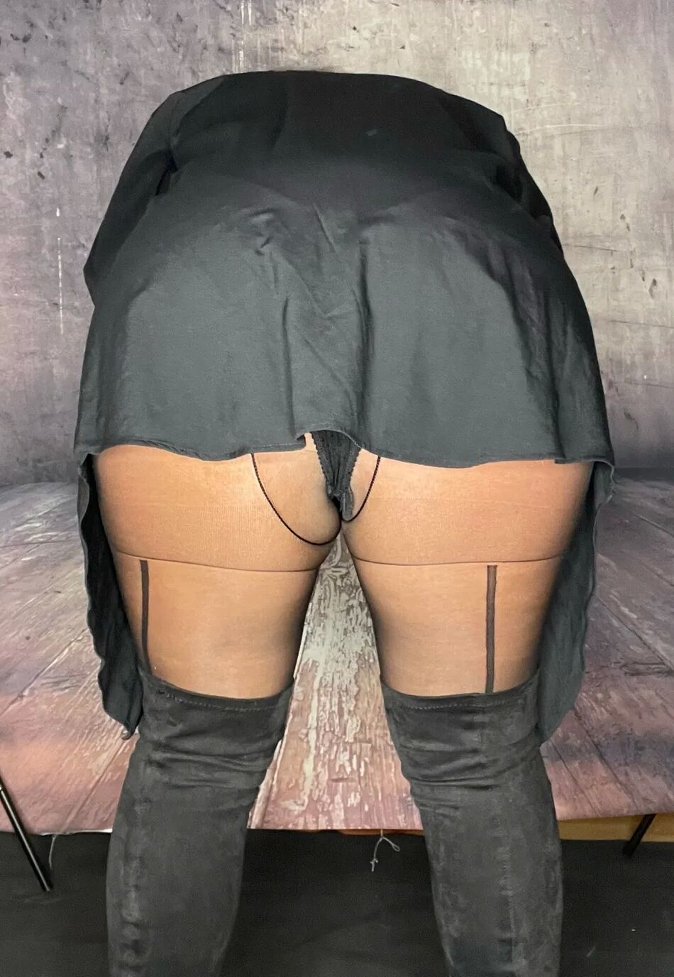 13 Pics Booty