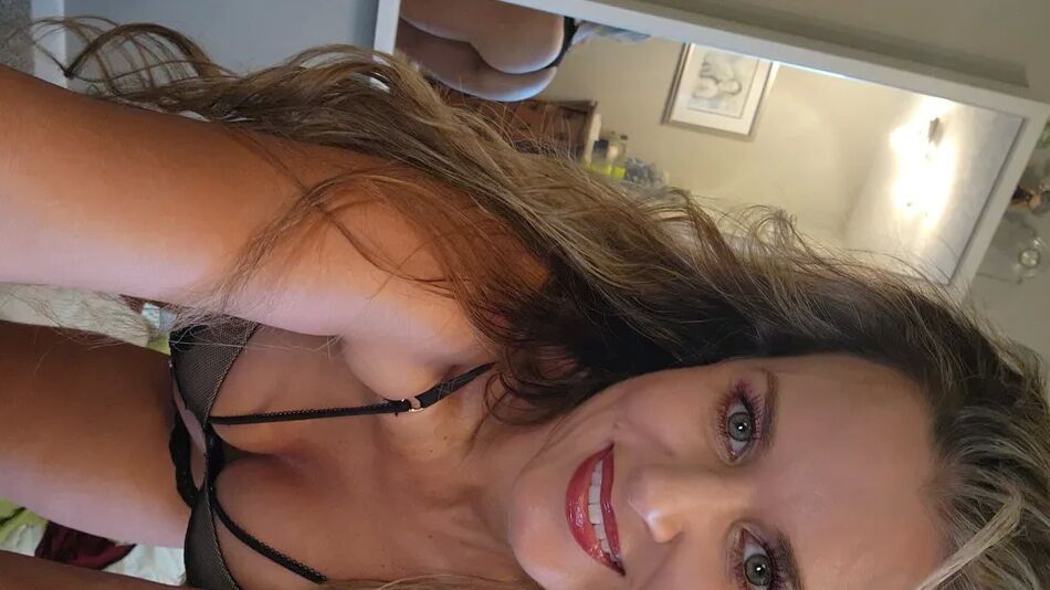 8 Pics More pics