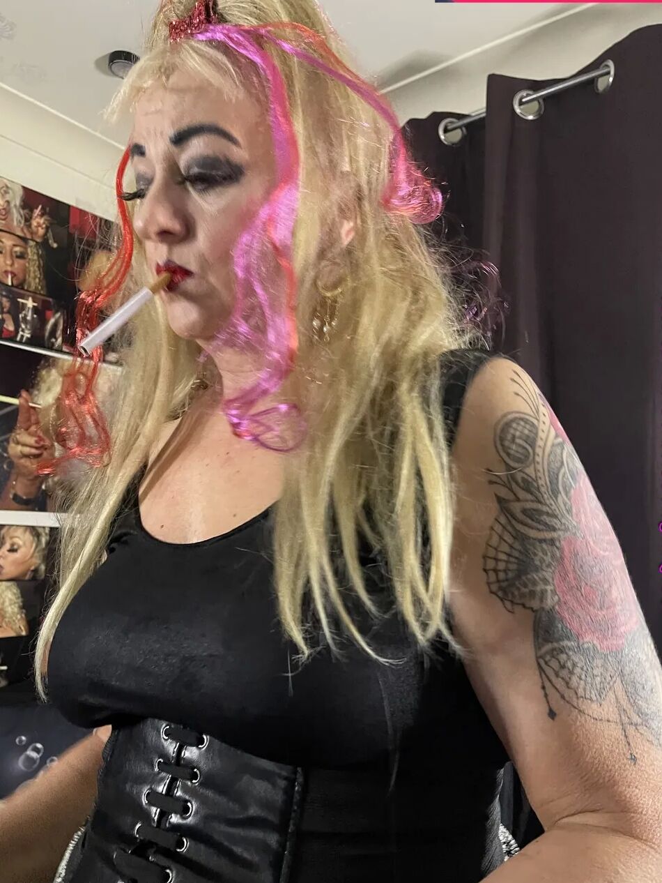 12 Pics SHIRLEY SLUT 626