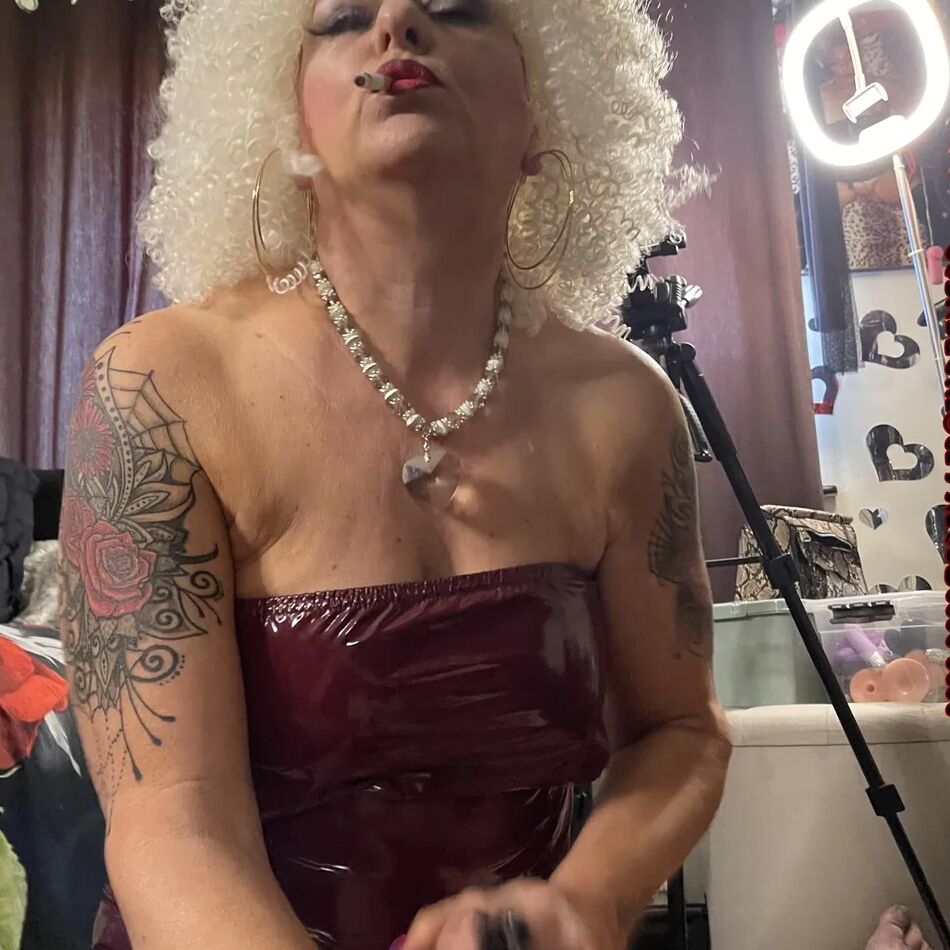 20 Pics SHIRLEY WHORE BITCH SLUT