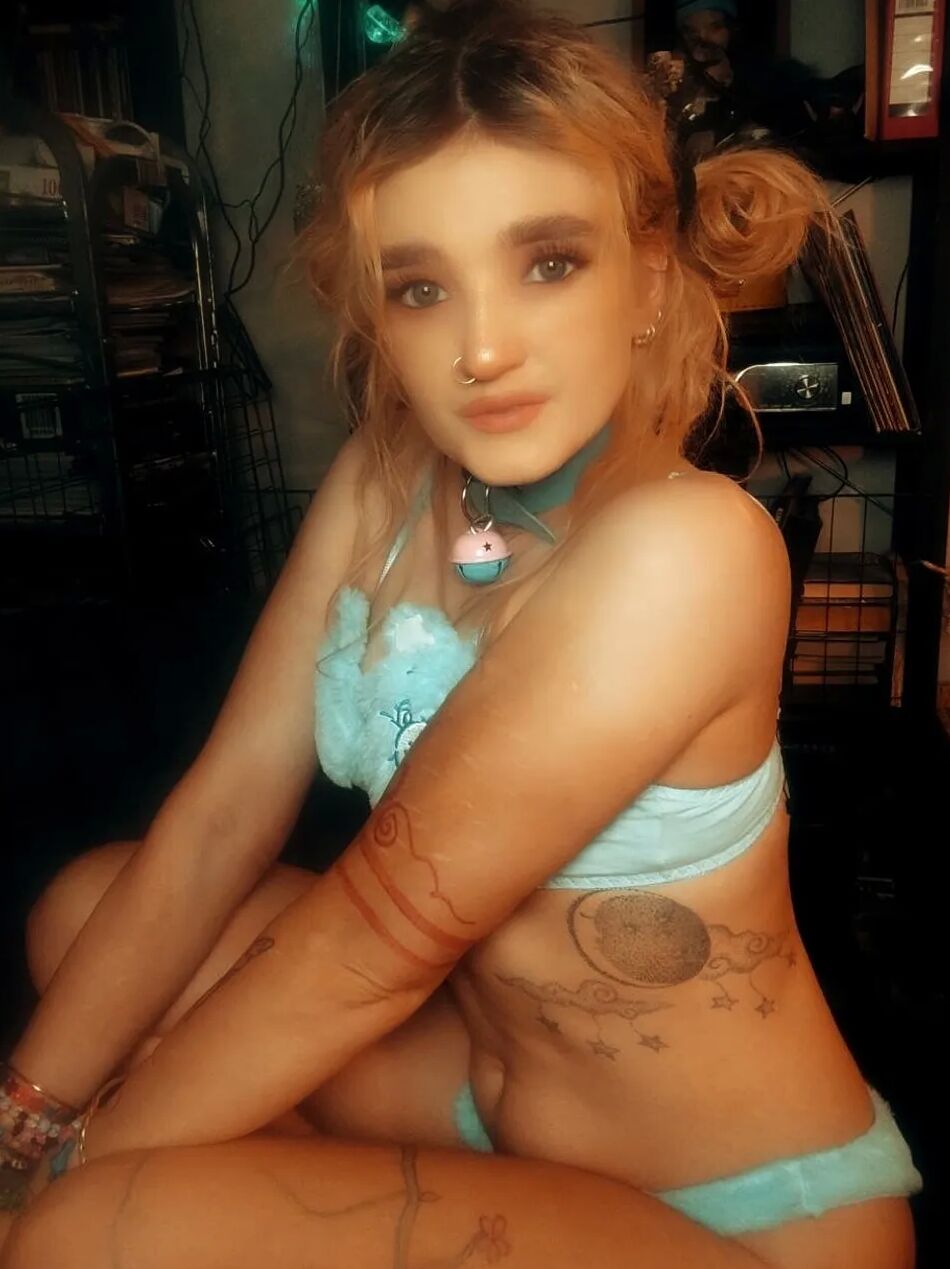 20 Pics I'm blue care bear that's the care bear of the night & moon