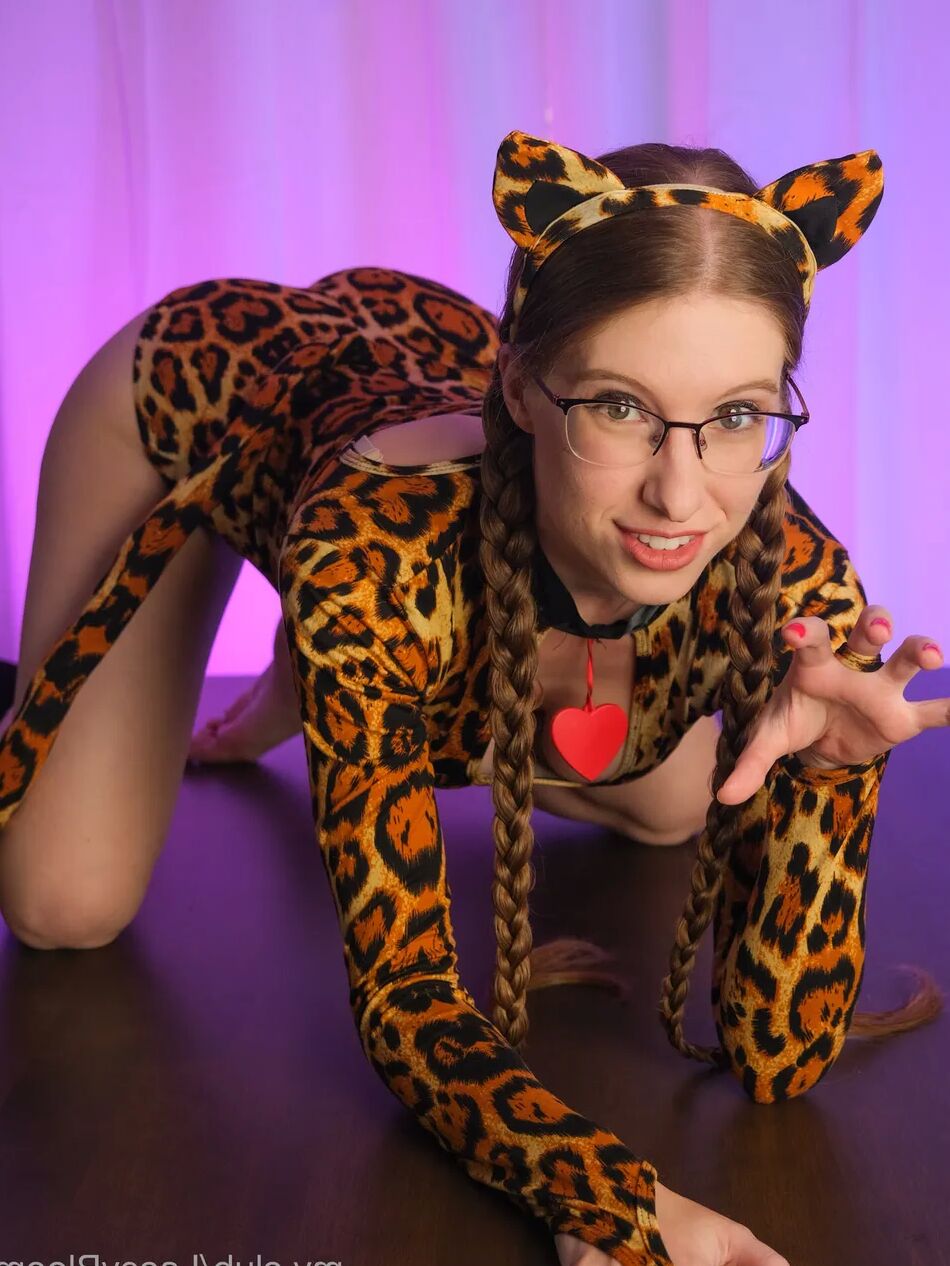 20 Pics Lacey Bloom Free Photos