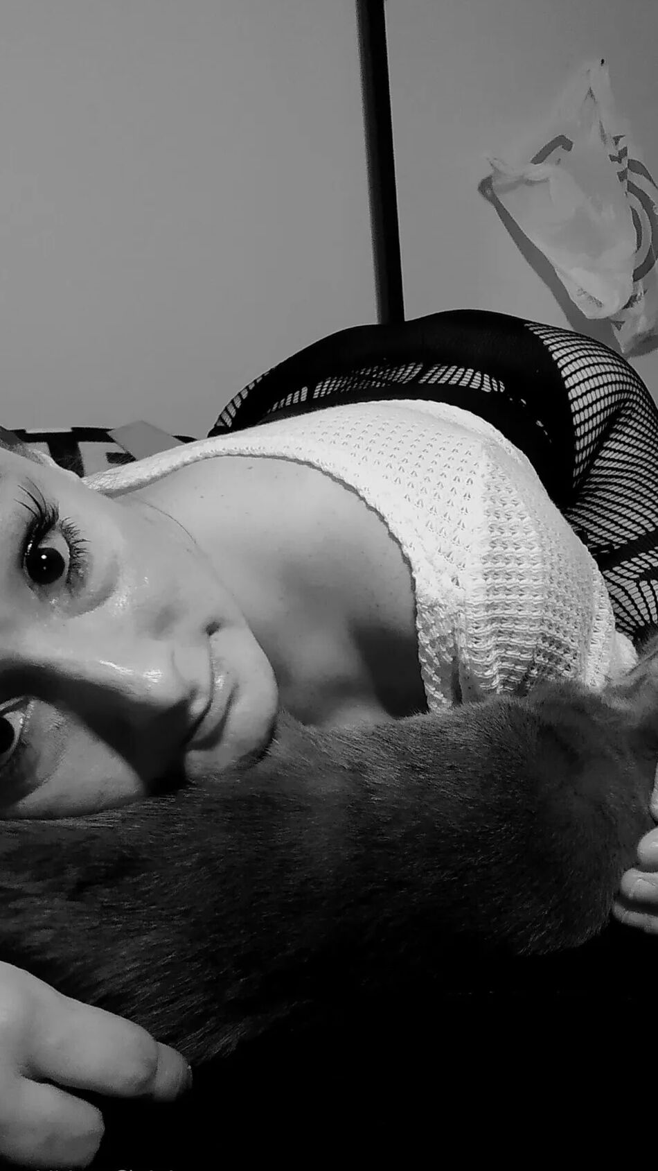 9 Pics Petite.Discreet.Squirter Free Photos