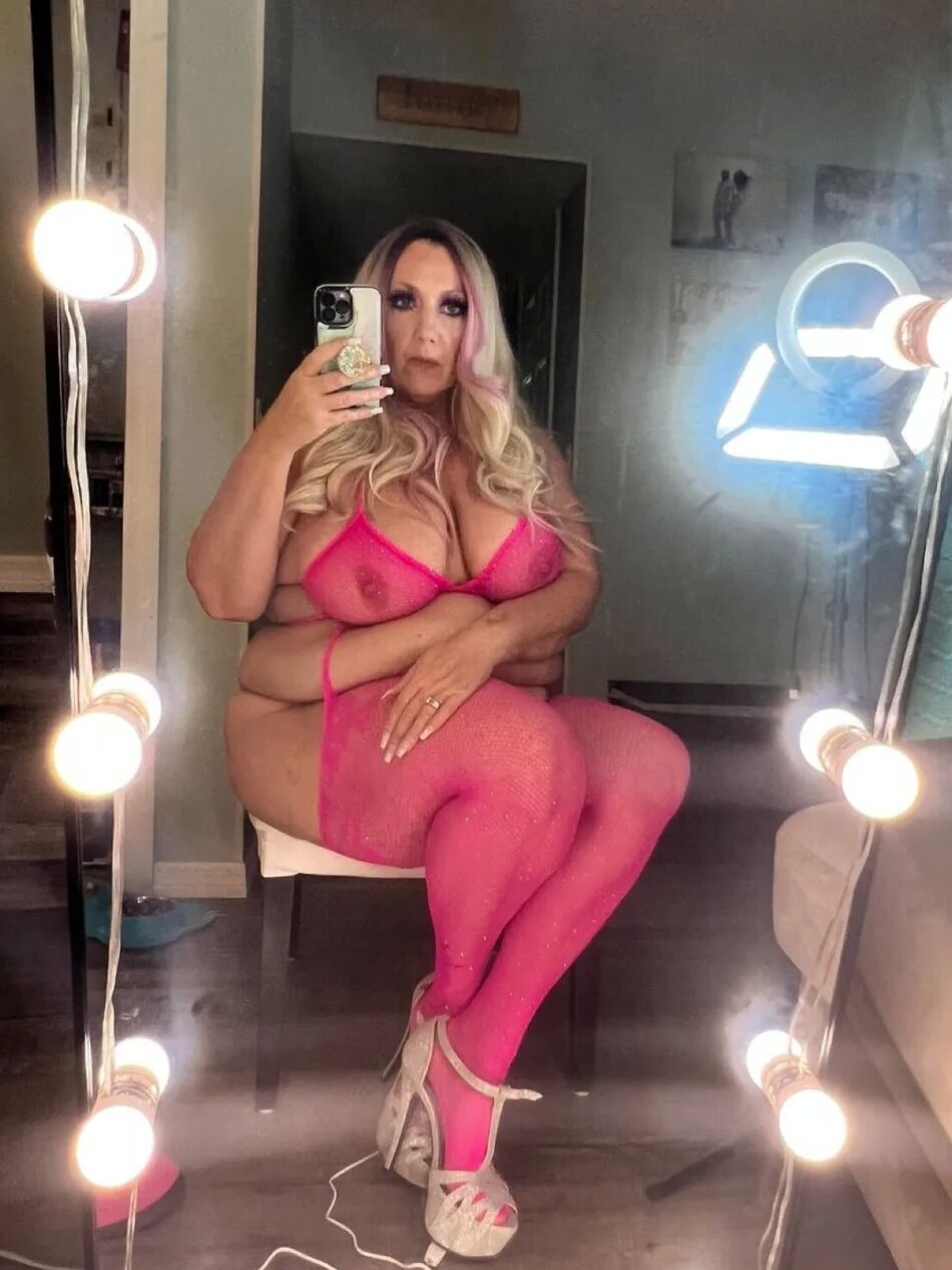 10 Pics Pink Gallery