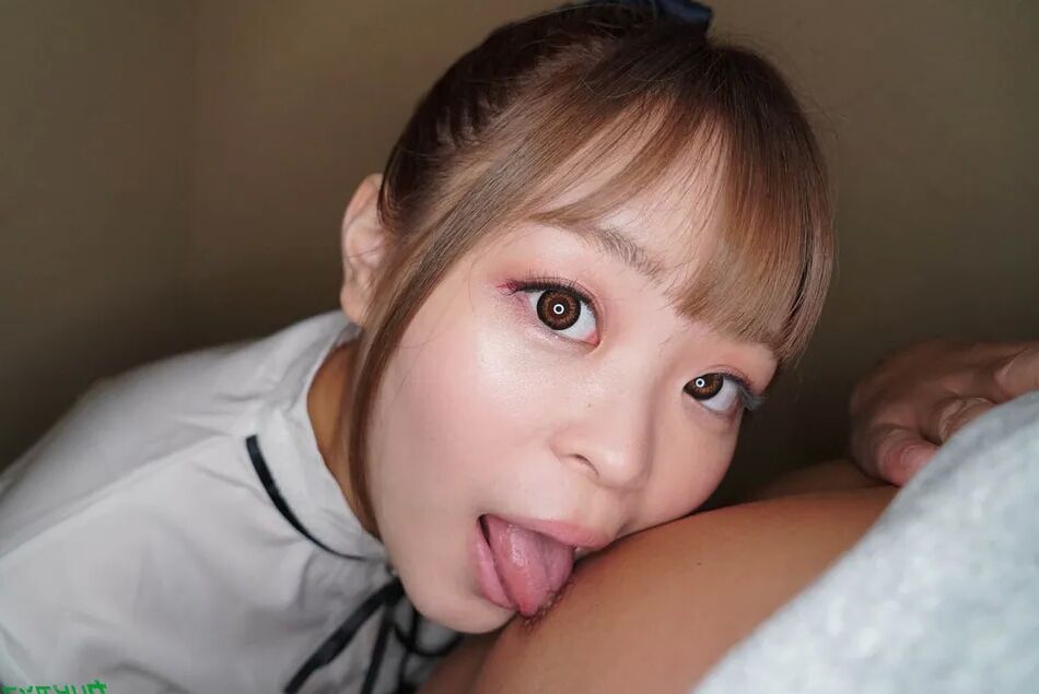 20 Pics Rin Hinami :: Debut Vol.77 - CARIBBEANCOM
