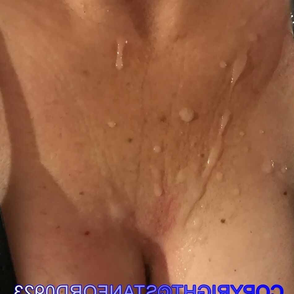 20 Pics SHIRLEY SLUT 693