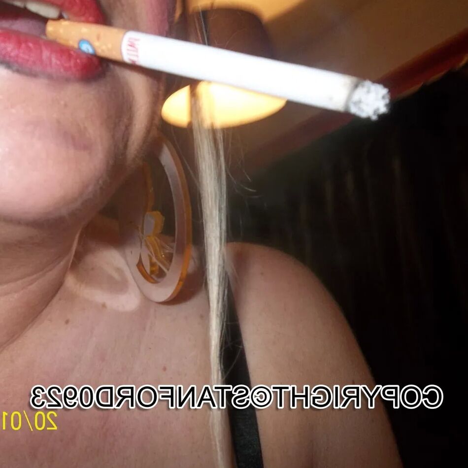 20 Pics SHIRLEY SLUT 644