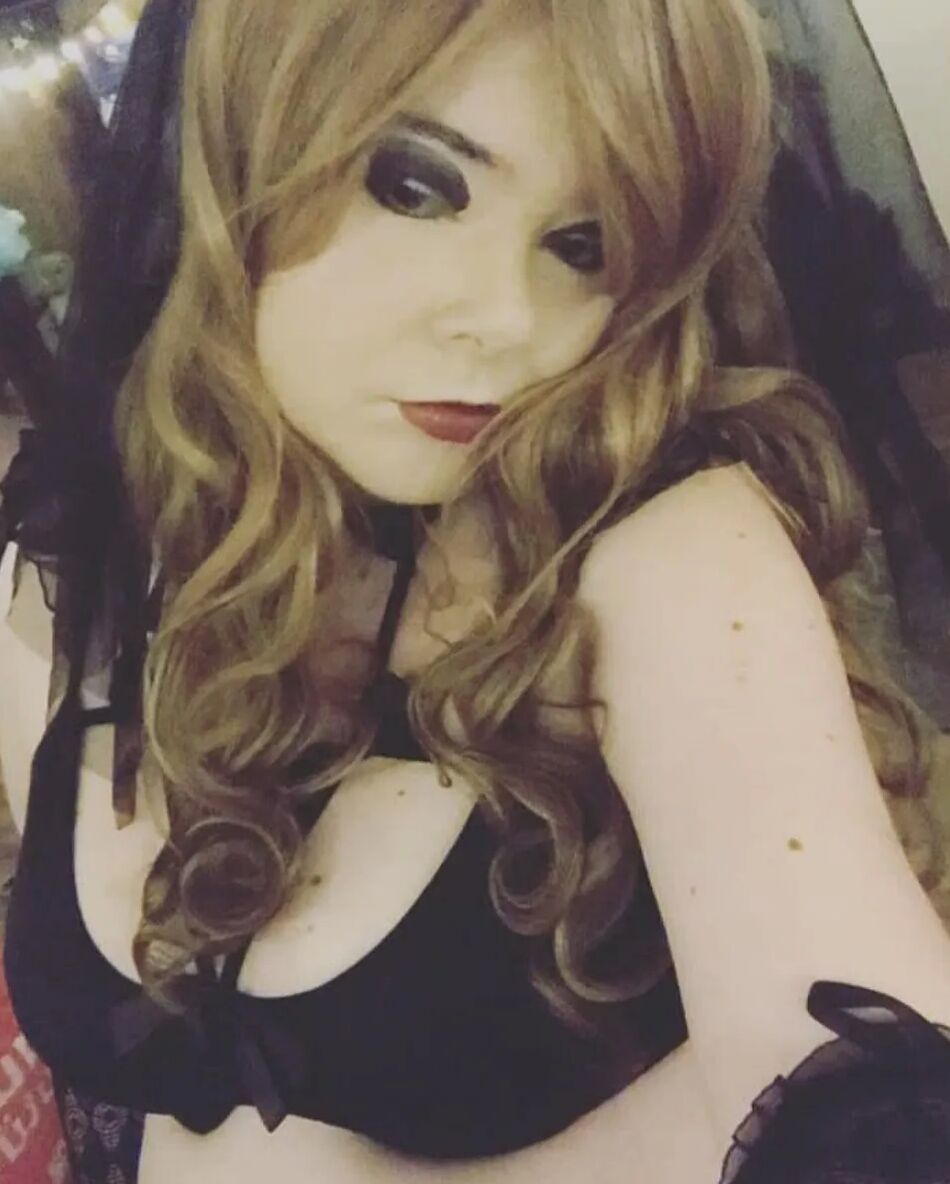 20 Pics Fette Gothic Fotze