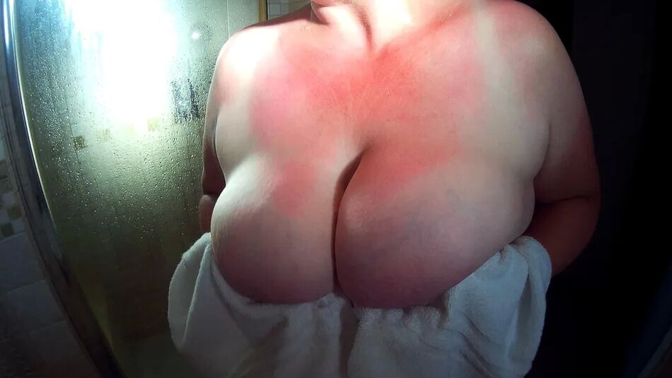 20 Pics Milf Showing Off My Tits