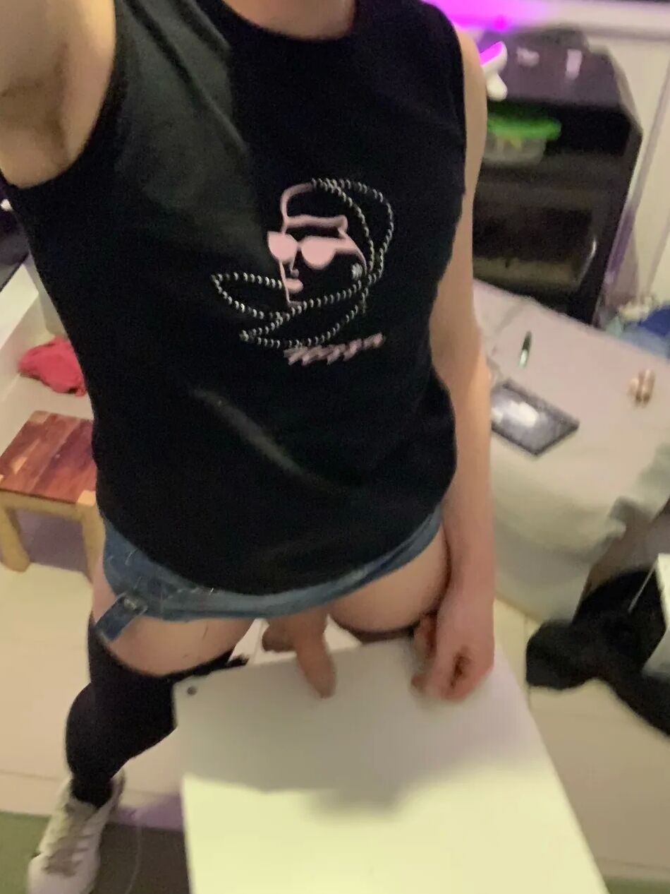 20 Pics Sissy Pia