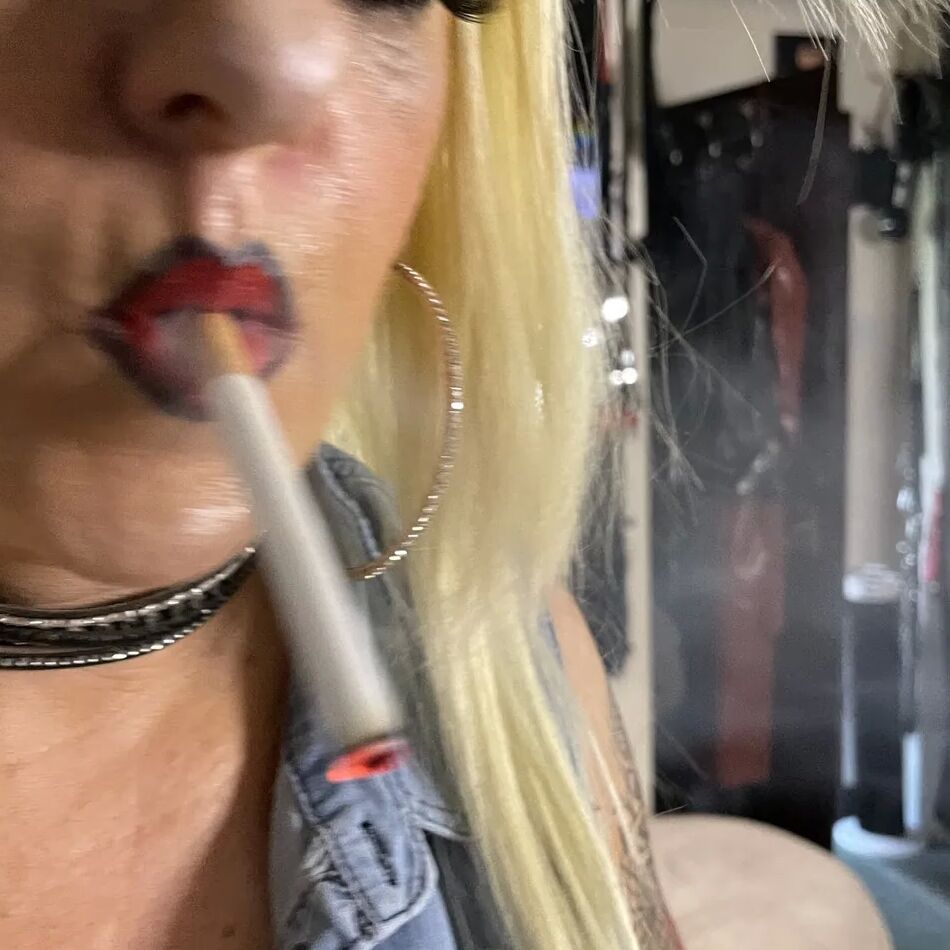 20 Pics MY STEPMOM SHIRLEY IS A SLUT