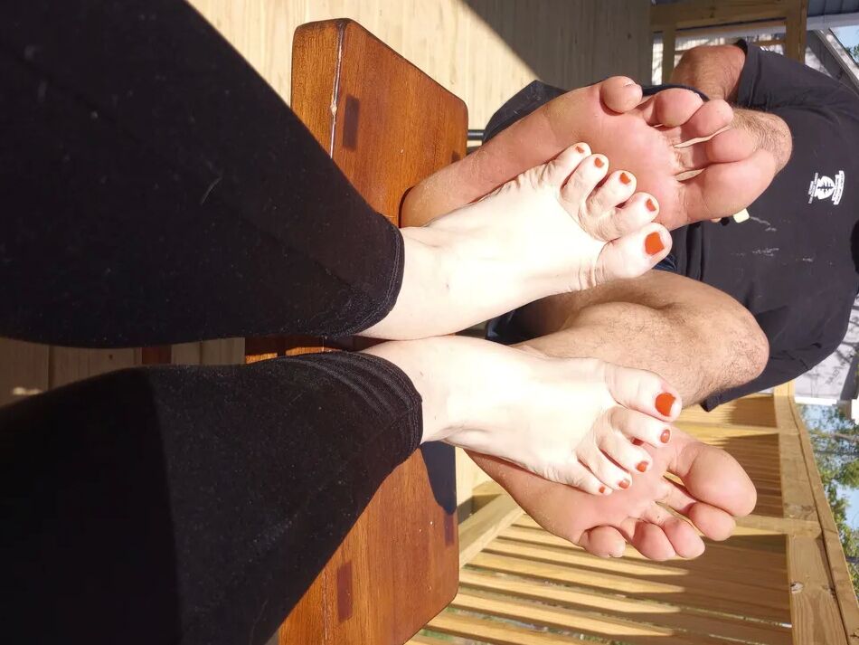 20 Pics Footise with GF