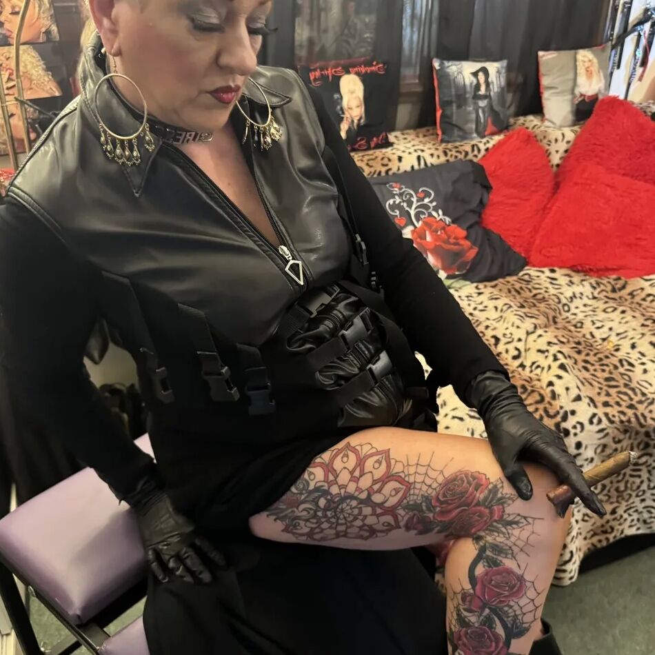 20 Pics SHIRLEY SMOKING DOMINATION