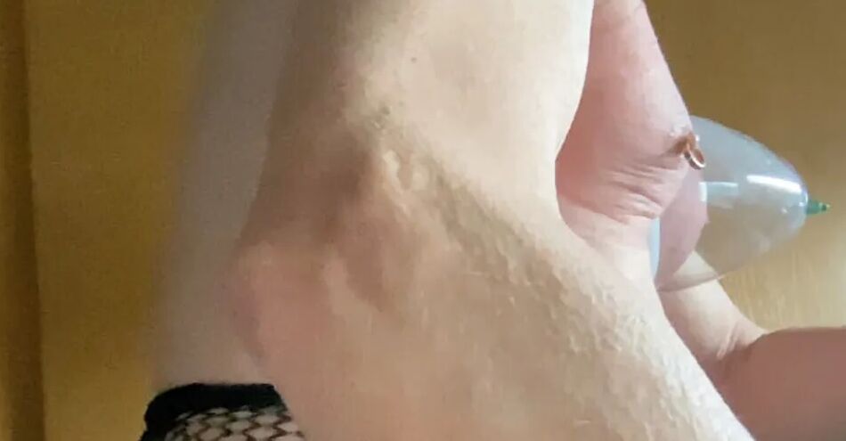 8 Pics Pictures for the video -tits-