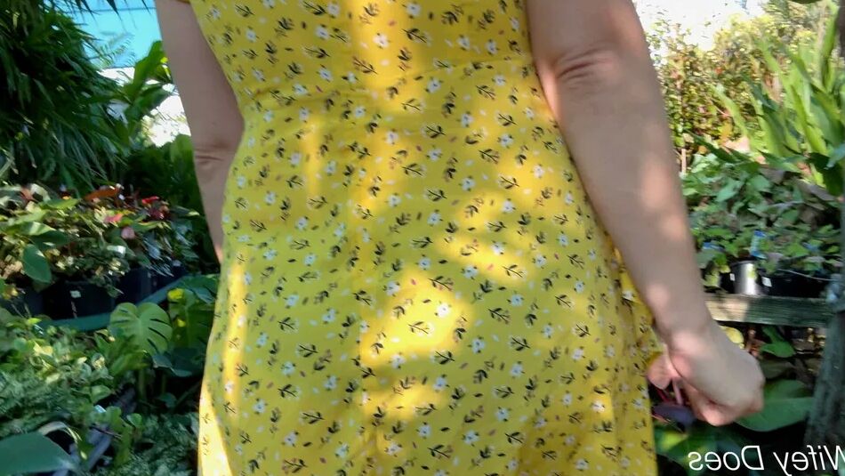 12 Pics Wifey summer yellow dress public and braless