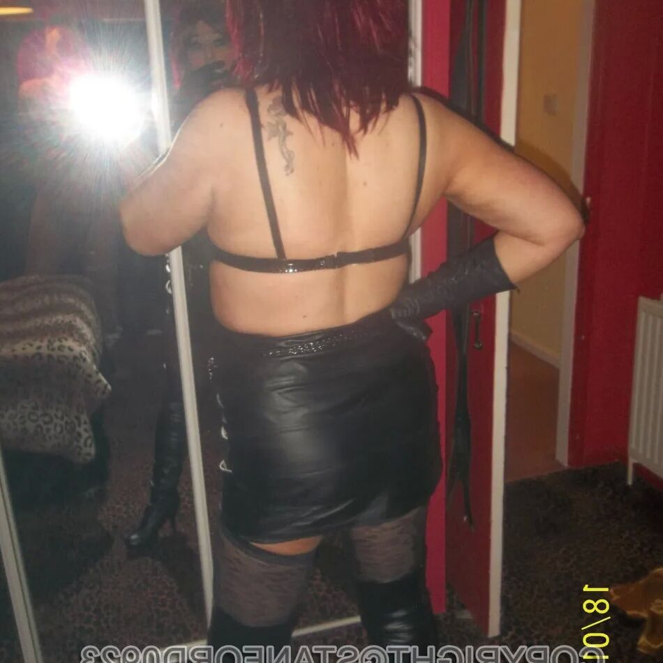 20 Pics SHIRLEY SLUT 664