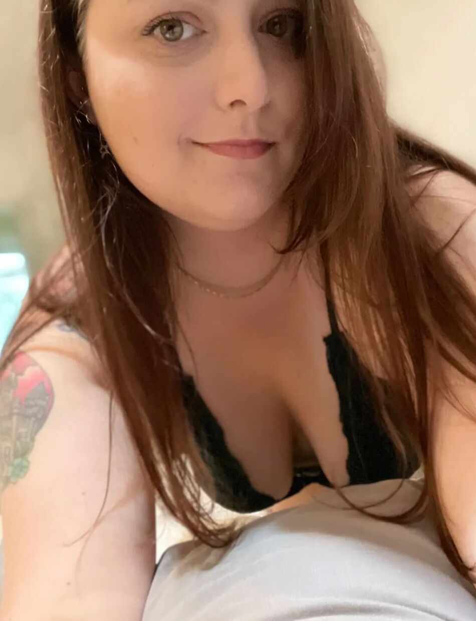 13 Pics I can’t help being a dirty whore
