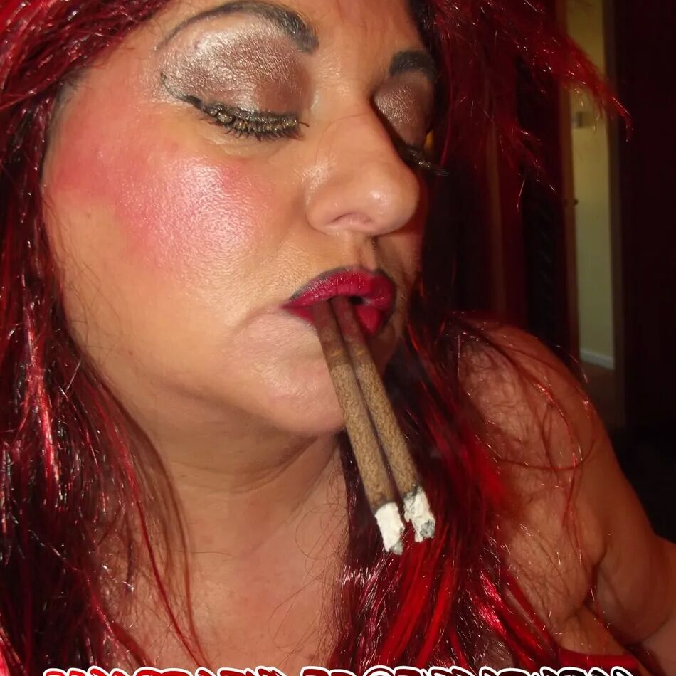 20 Pics SHIRLEY SLUT 802