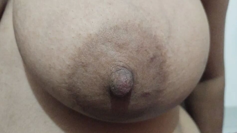 9 Pics Check my profile for more pics and videos