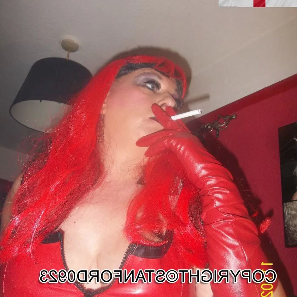 20 Pics SHIRLEY SLUT 667