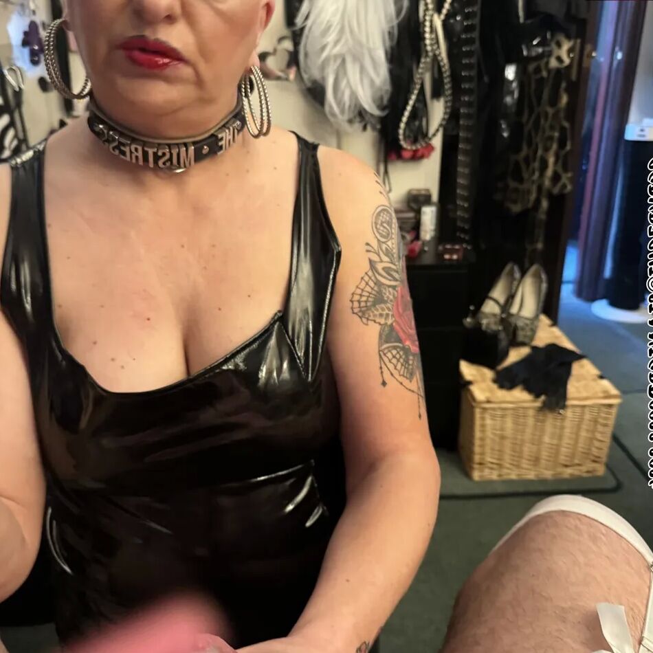 20 Pics I WANT TO USE YOU AND YOU WILL CUM TWICE