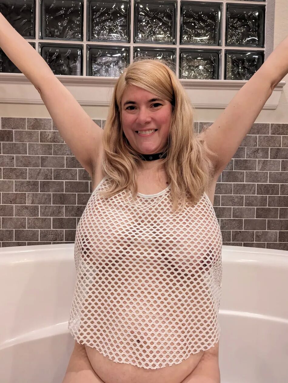 11 Pics Big Tits Oiled Up