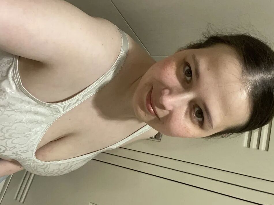 12 Pics Typical Girl Next Door