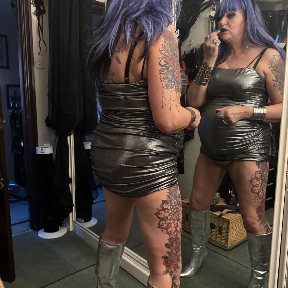 20 Pics SHIRLEY TRASH MOM