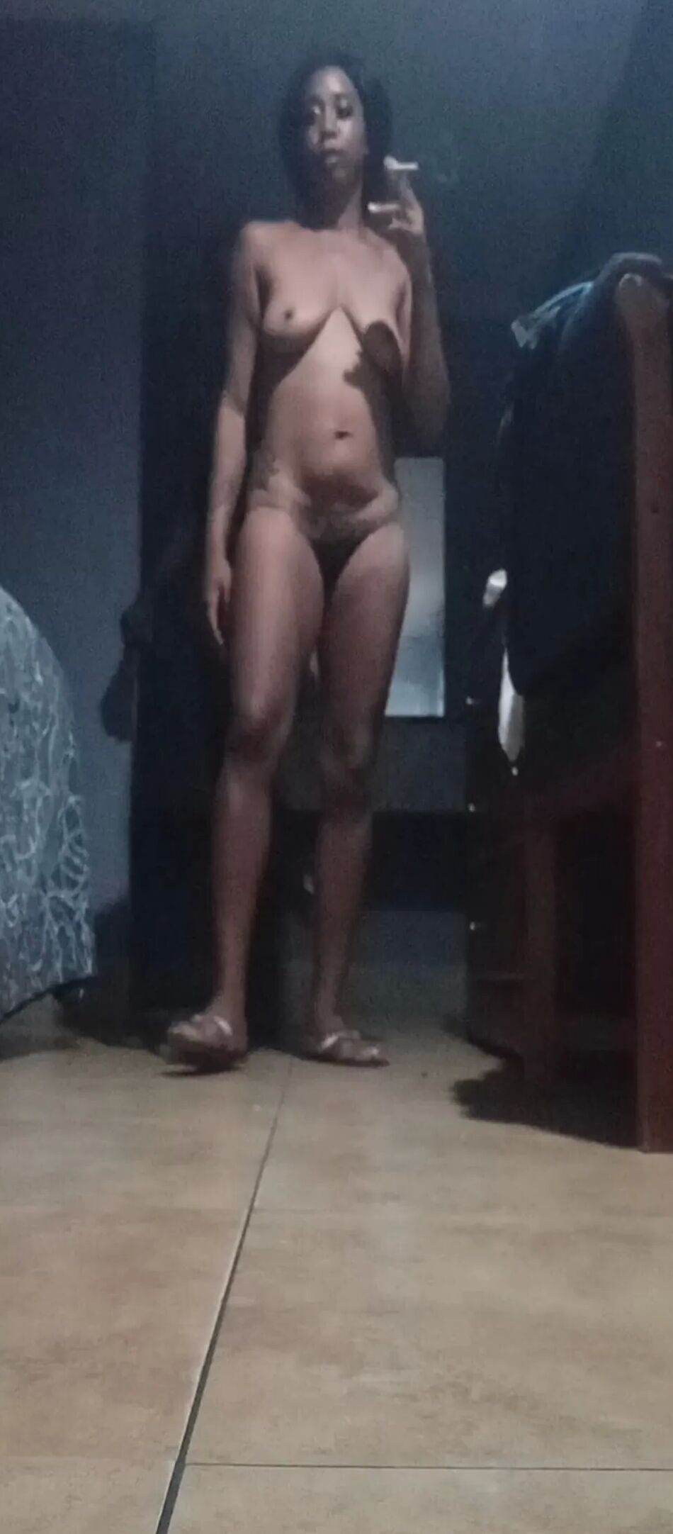 20 Pics Very Sexy Hood Milf