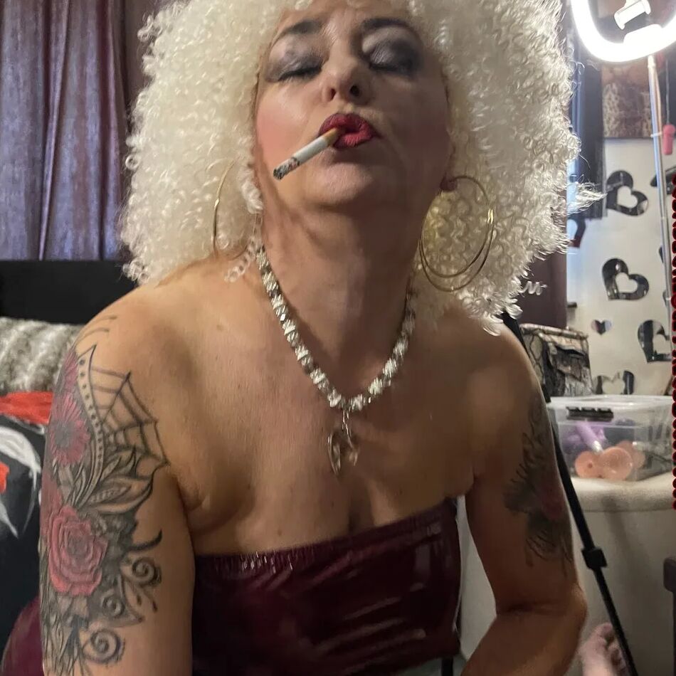 20 Pics SHIRLEY WHORE BITCH SLUT