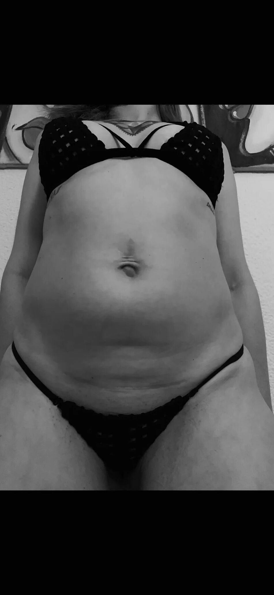 5 Pics black & grey