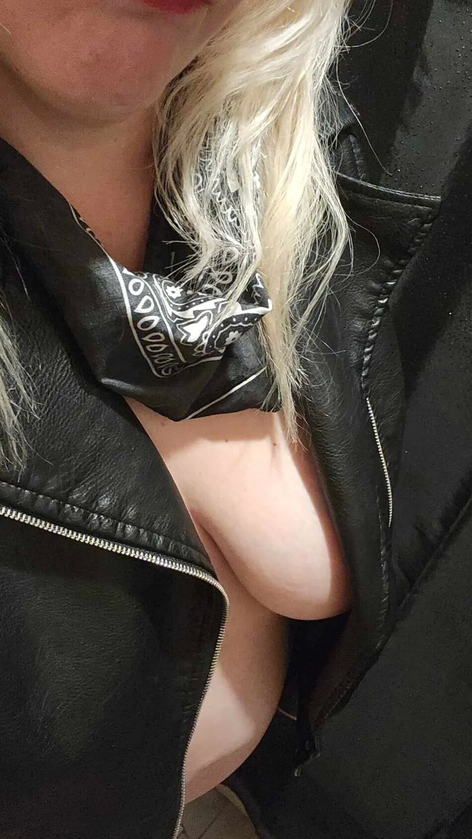 20 Pics my tits and something else